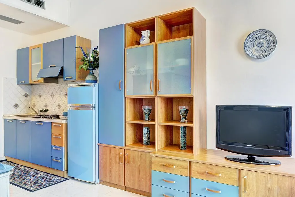 Daire Suitehome Taormina Giardini Naxos İtalya
